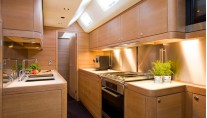 NEFERTITI -  Galley
